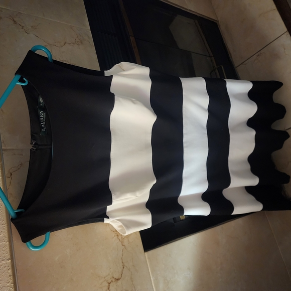 Ralph Lauren Dresses & Skirts - Lauren Ralph Lauren Black Dress